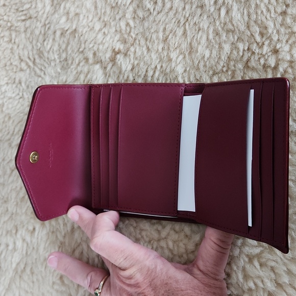 NWT Coach Colorblock Wyn Small Signature Leather Wallet 🤎🎁♥️ - Picture 10 of 16